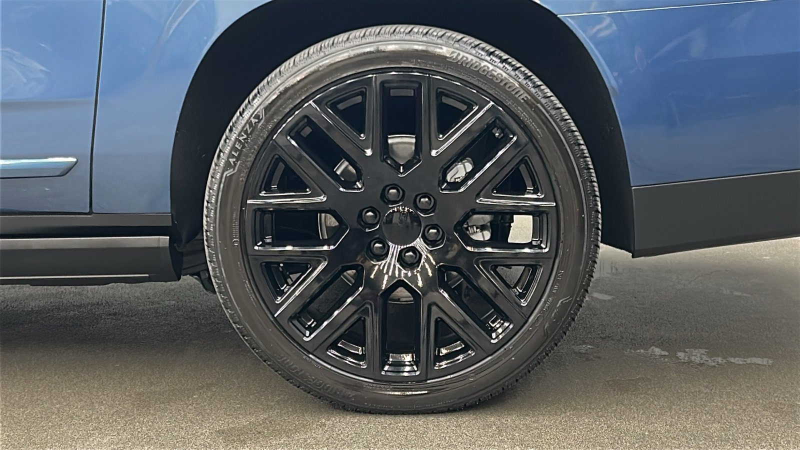 Used 2025 GMC Yukon XL Denali Ultimate image 12