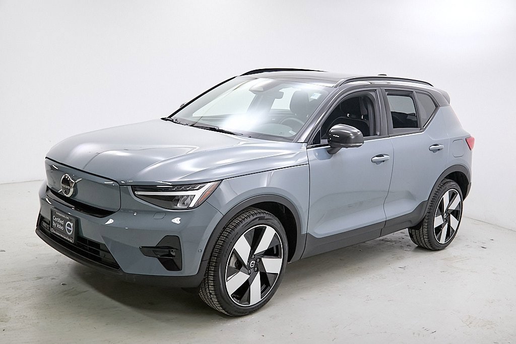 Certified 2023 Volvo XC40 Recharge Ultimate image 6