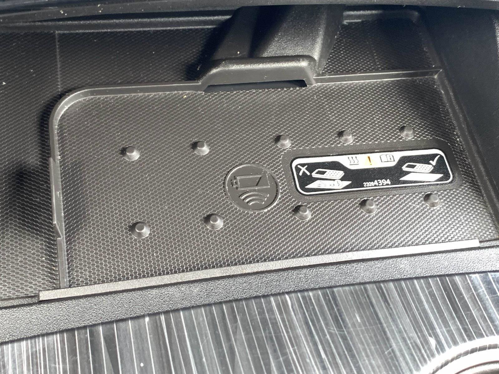 Used 2018 Chevrolet Impala Premier w/ Premier Convenience Package image 20