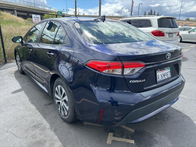 Certified 2020 Toyota Corolla LE FWD image 2