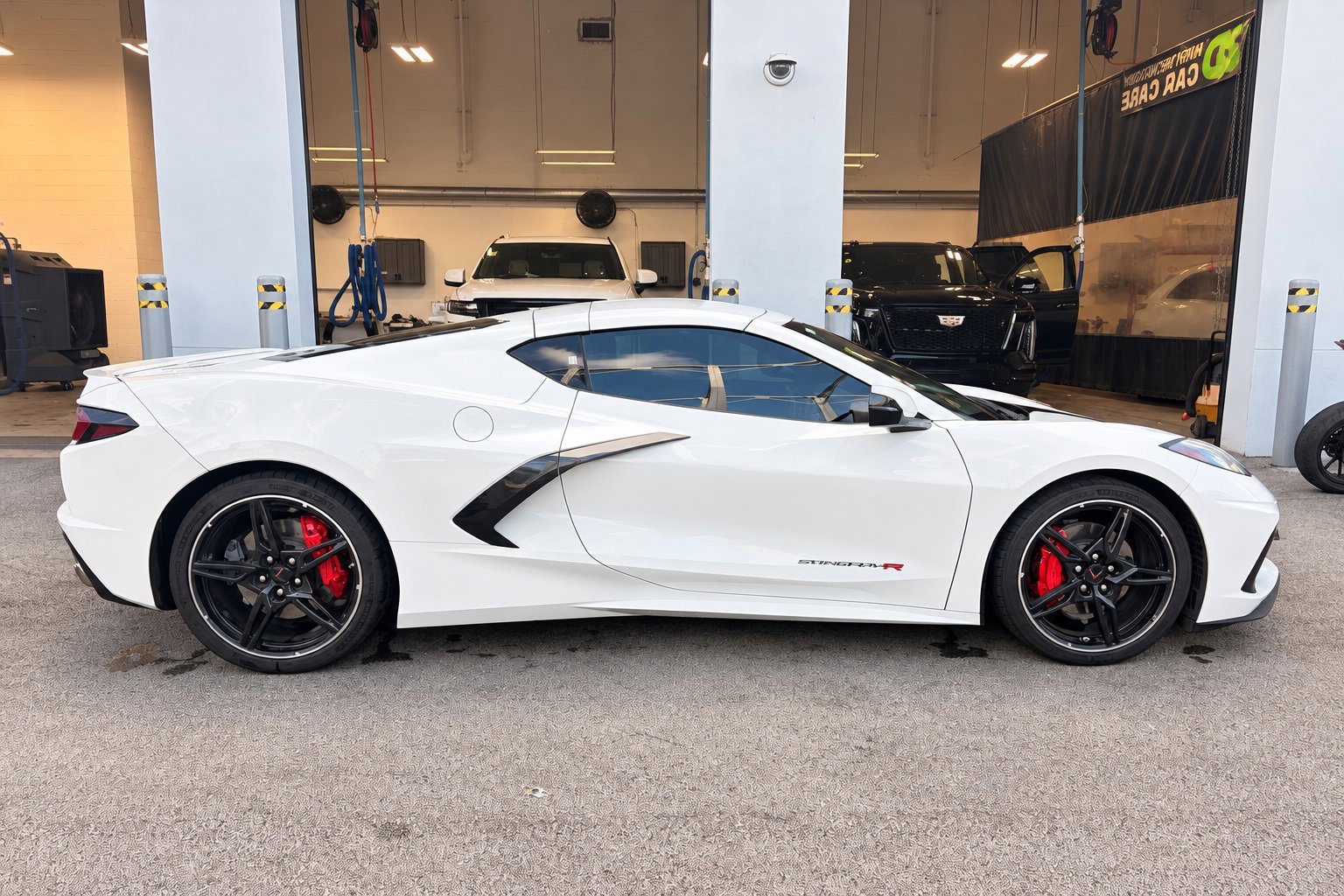 Used 2023 Chevrolet Corvette Stingray Coupe RWD image 7
