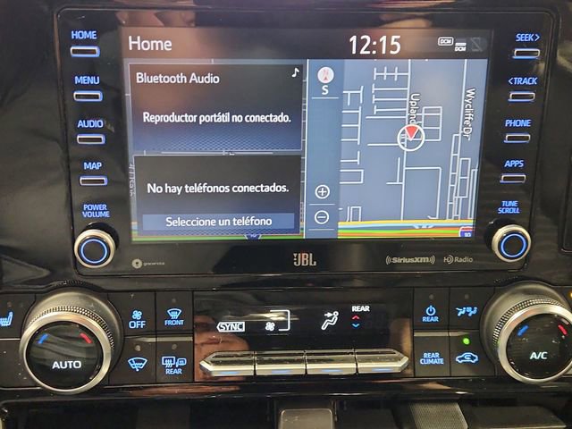 Used 2022 Toyota Highlander XSE FWD image 13