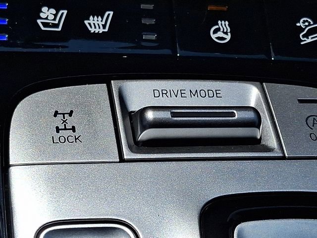 Used 2023 Hyundai Tucson Limited image 25