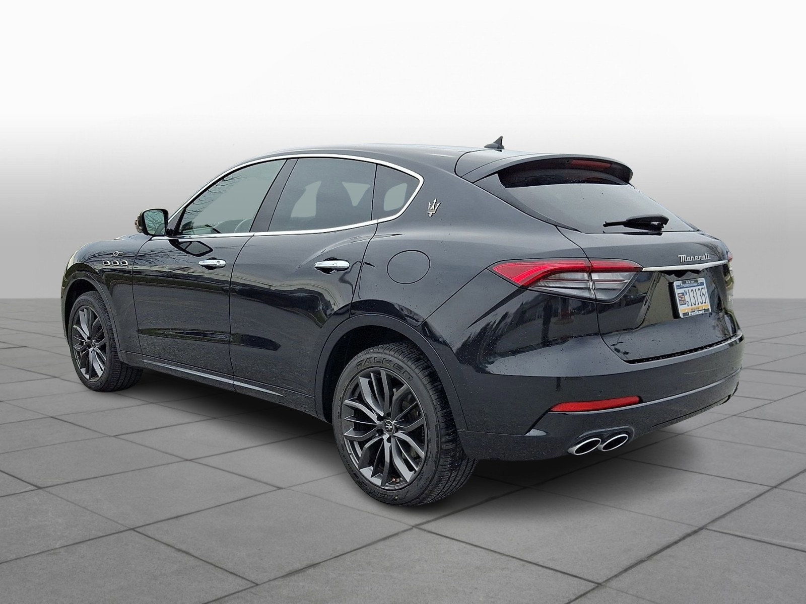 Used 2024 Maserati Levante GT Ultima image 4