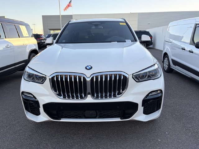 Used 2019 BMW X5 xDrive40i w/ M Sport Package AWD/4WD image 2