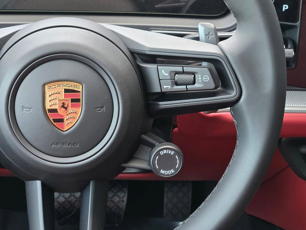 New 2026 Porsche Cayenne image 17