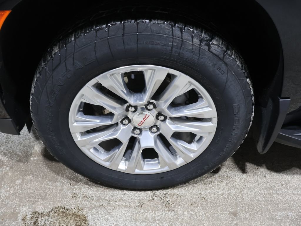Used 2024 GMC Yukon Denali image 9