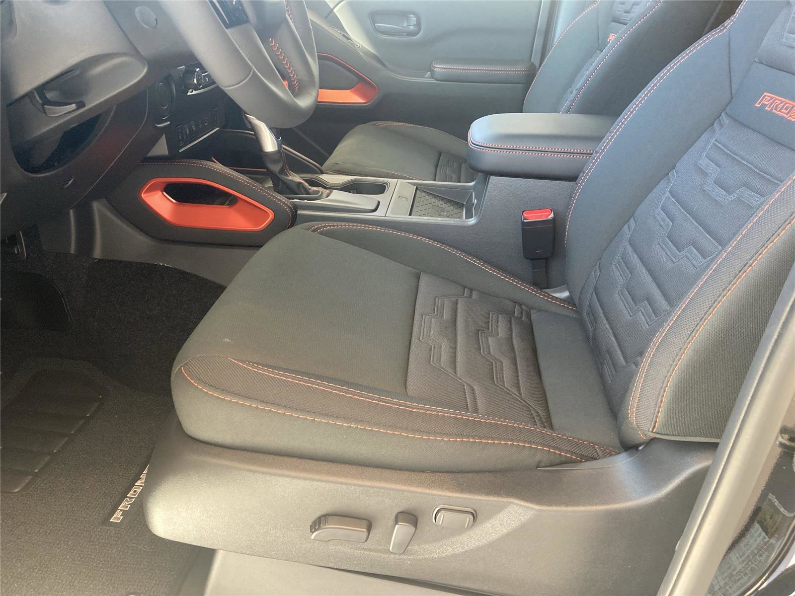 New 2026 Nissan Frontier Pro-X w/ Pro-X Convenience Package image 21