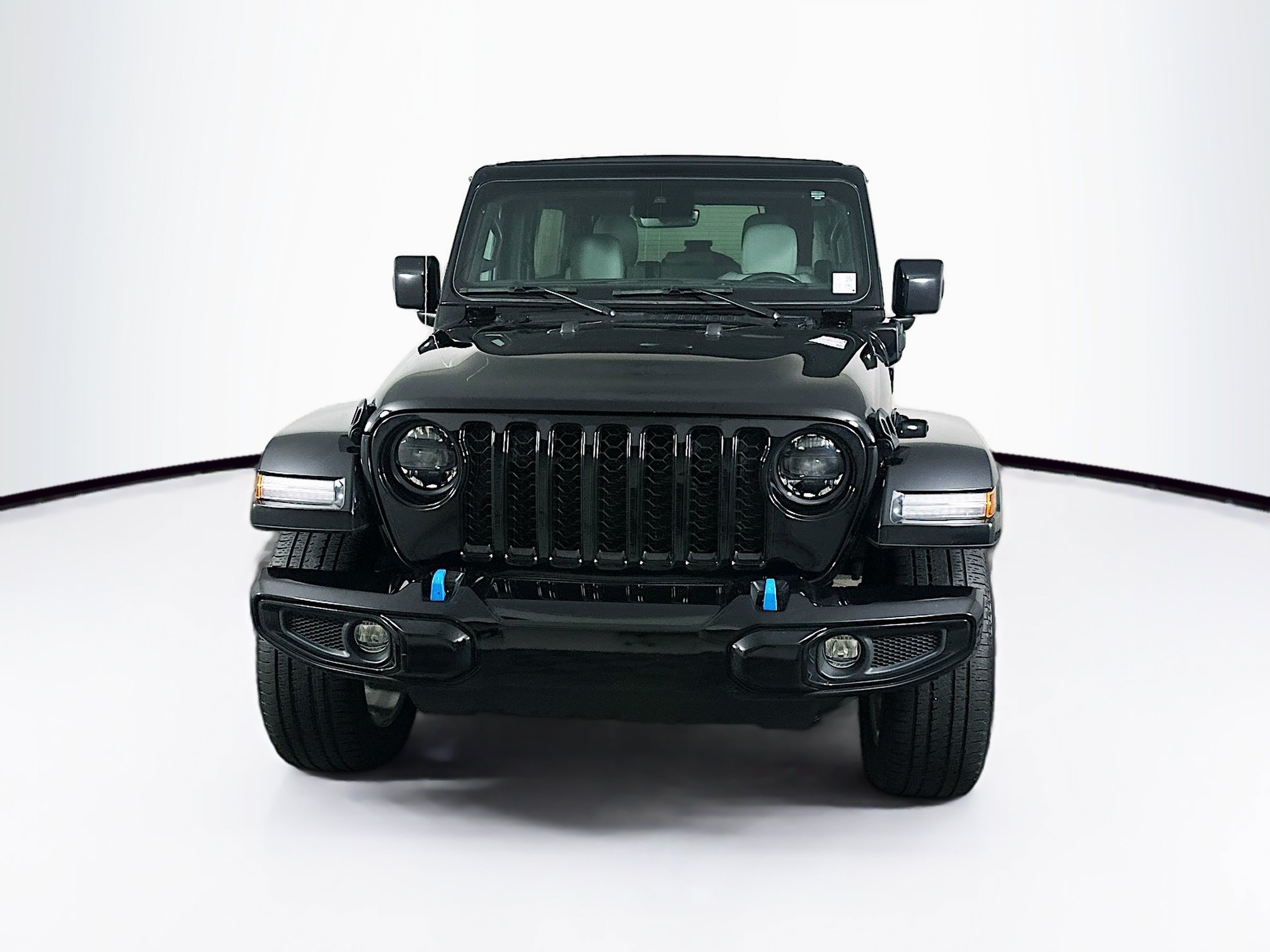 Used 2023 Jeep Wrangler Unlimited Sahara AWD/4WD image 2