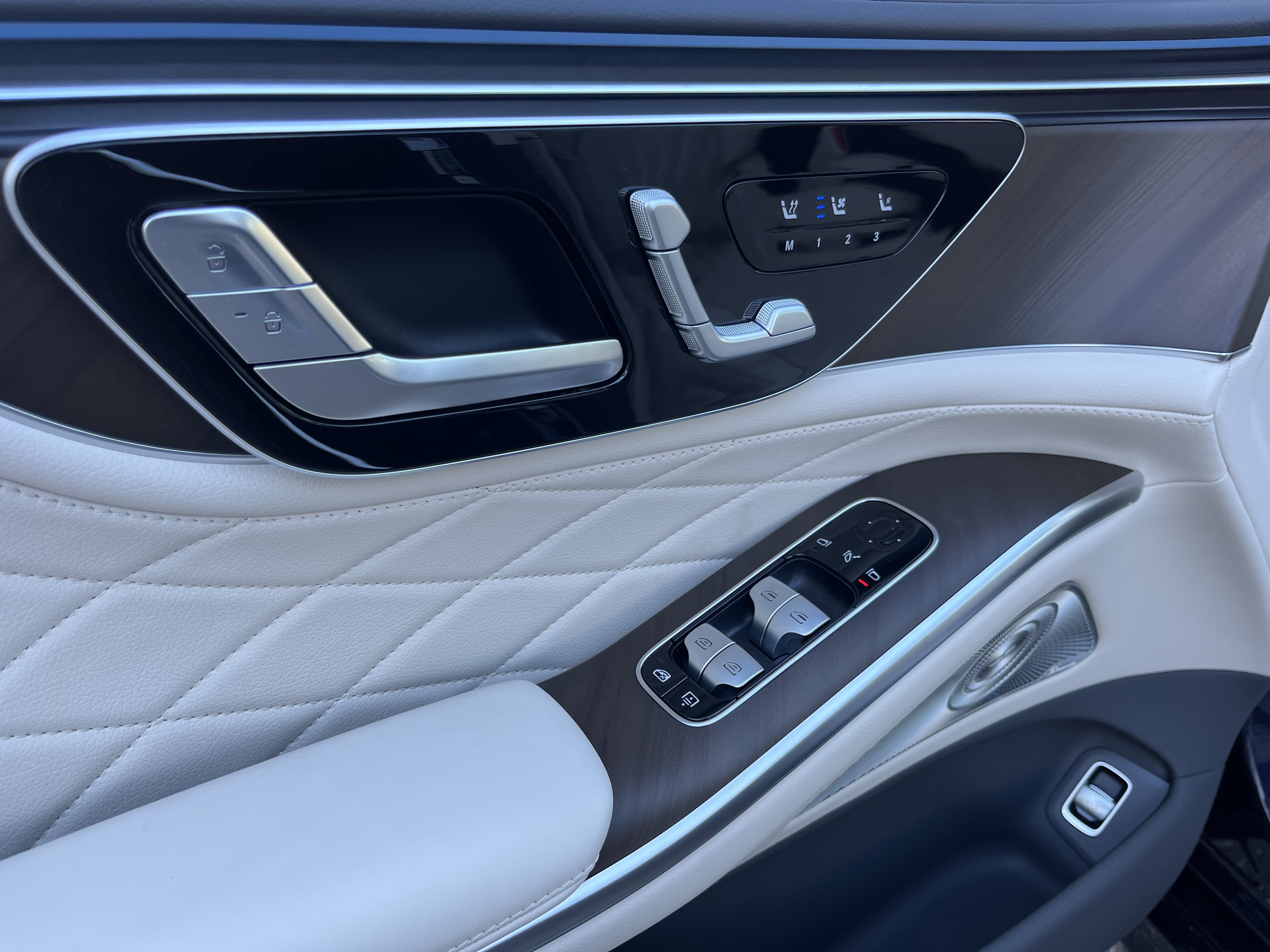 New 2027 Mercedes-Benz S 580 4MATIC Sedan image 12