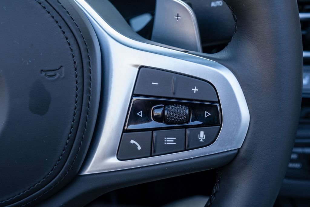 Used 2022 BMW Z4 M40i w/ Premium Package image 24