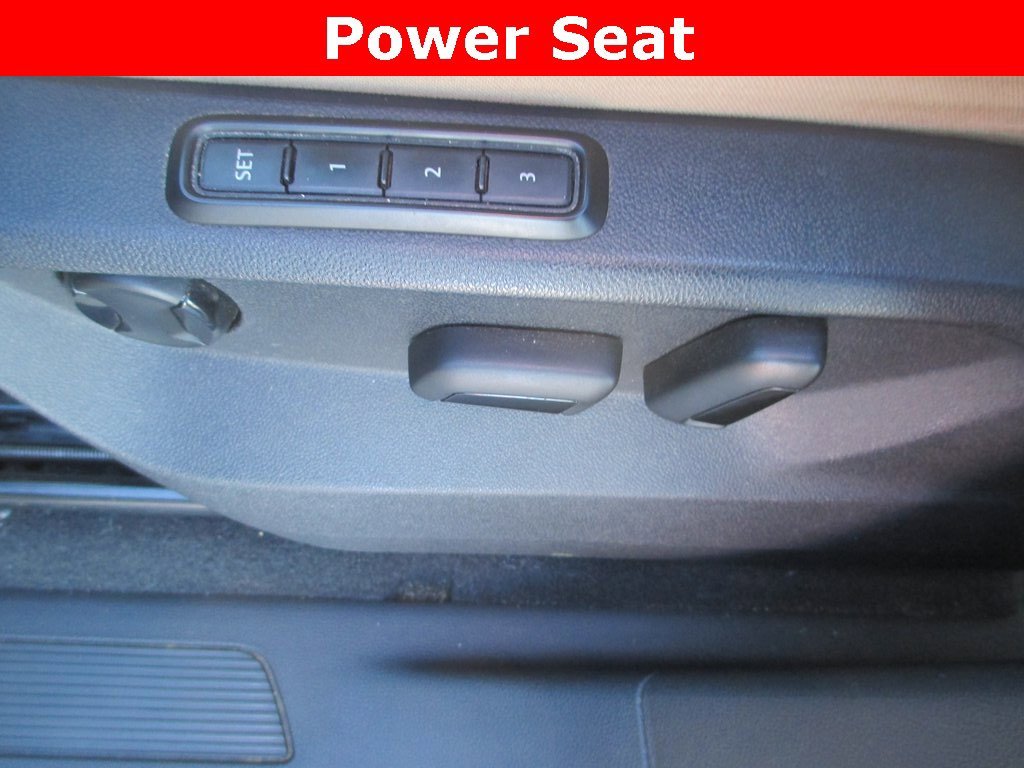 Used 2020 Volkswagen Atlas Cross Sport SEL image 23