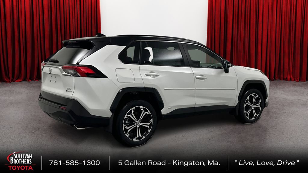 Certified 2025 Toyota RAV4 XSE w/ Weather Package AWD/4WD image 5