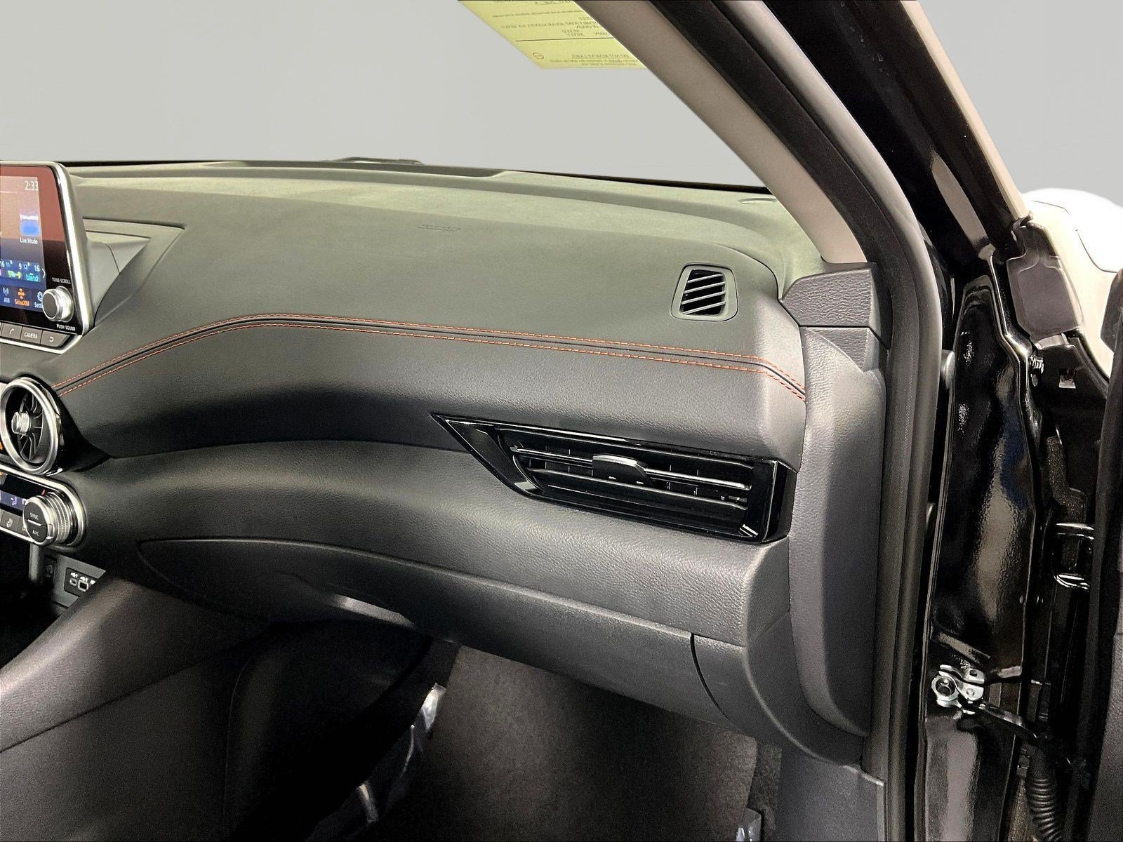 Certified 2025 Nissan Sentra SR w/ Midnight Edition FWD image 26