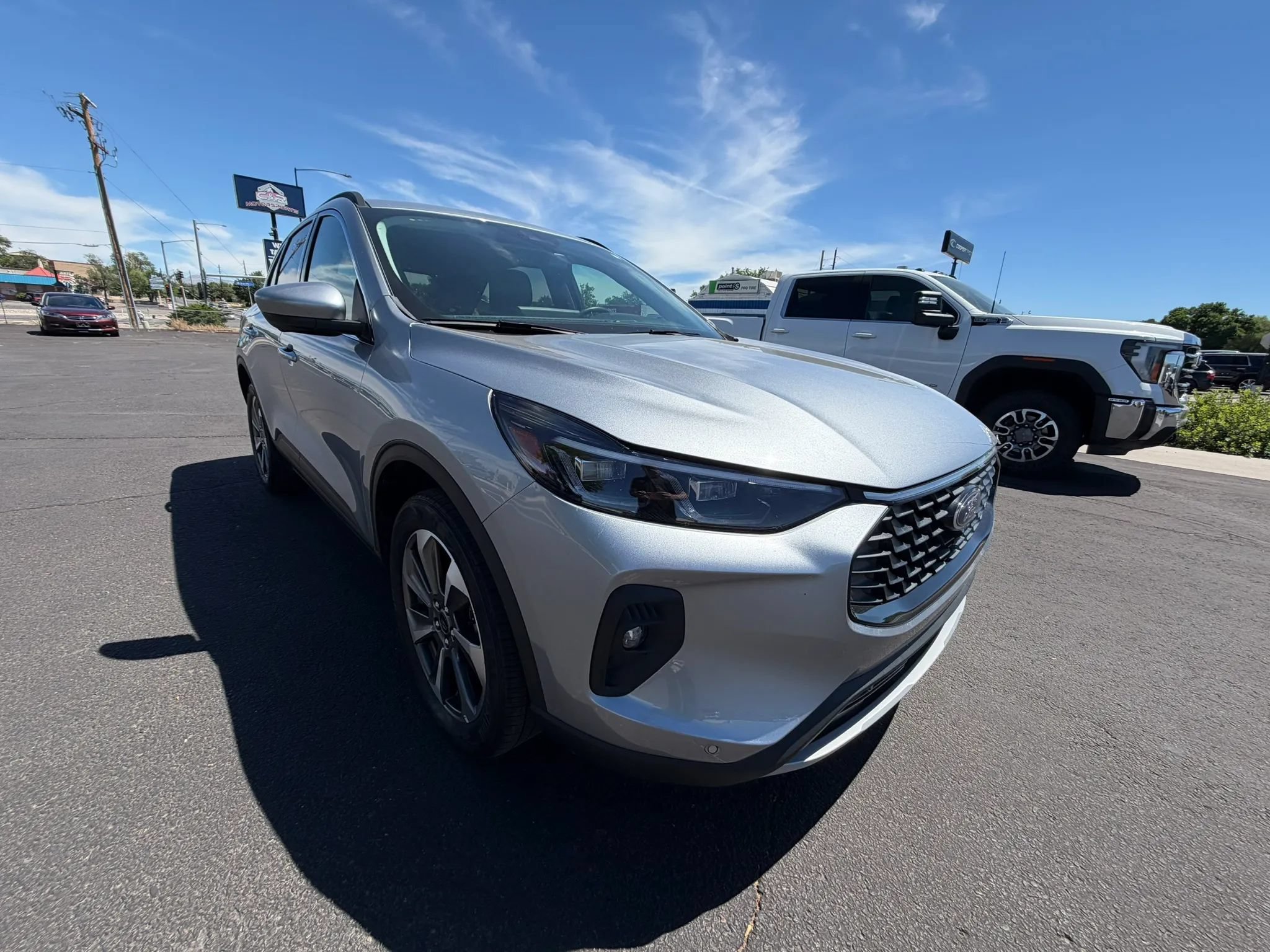 Used 2024 Ford Escape Platinum AWD/4WD image 4