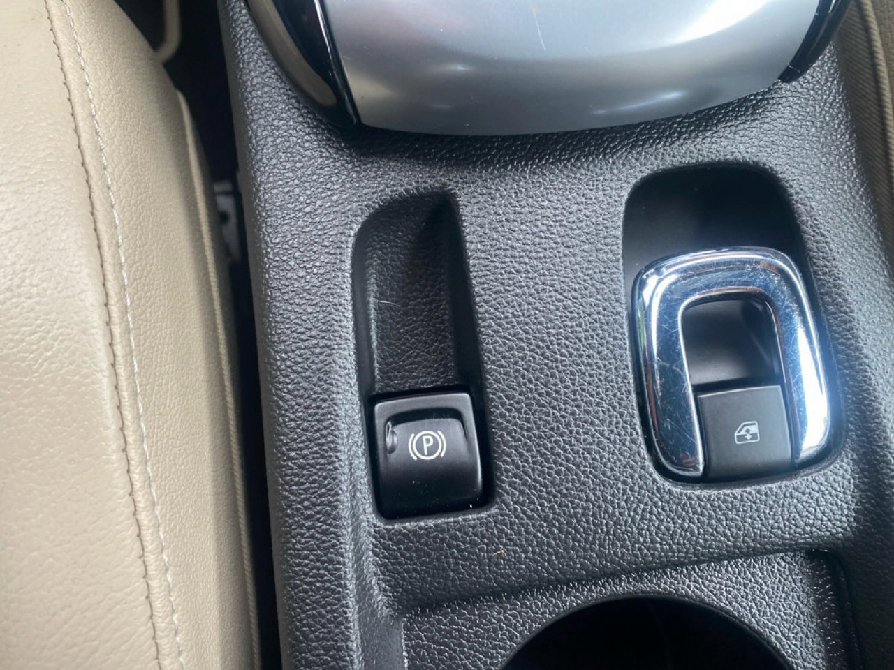 Used 2017 Buick Cascada Premium FWD image 21