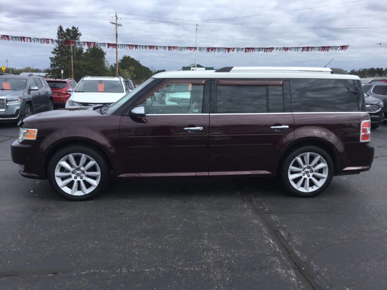 Used 2011 Ford Flex Limited w/ Rapid Spec Order Code AWD/4WD image 2