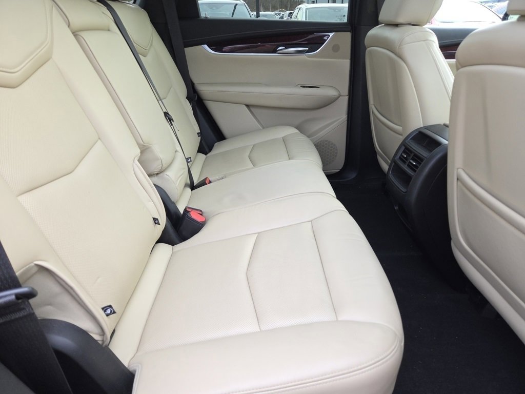 Used 2019 Cadillac XT5 Luxury image 5