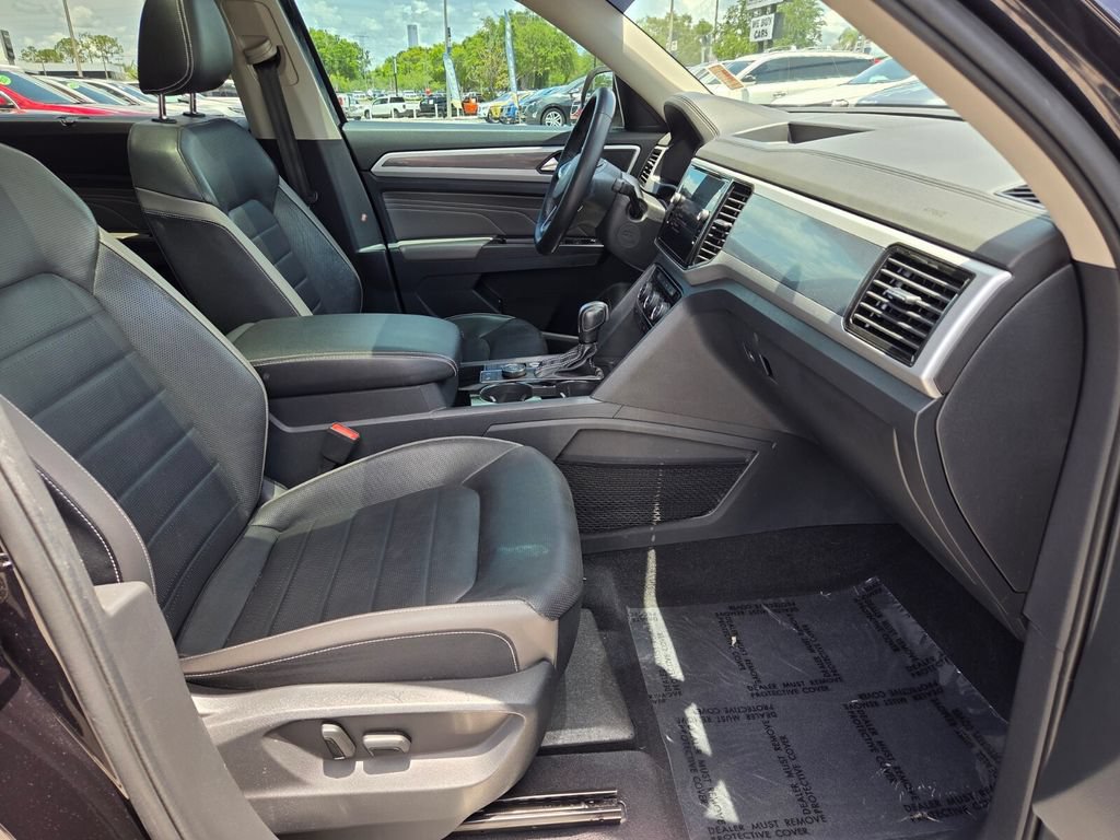 Used 2021 Volkswagen Atlas SEL Premium AWD/4WD image 16