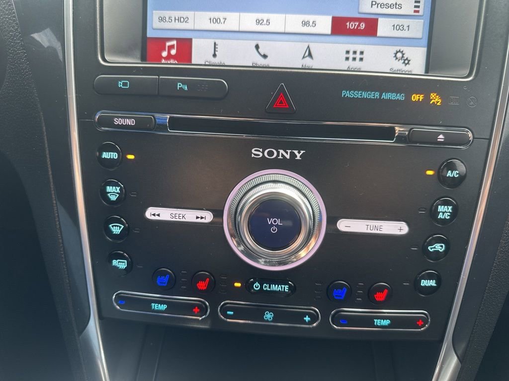 Used 2018 Ford Explorer Sport w/ Equipment Group 401A image 4