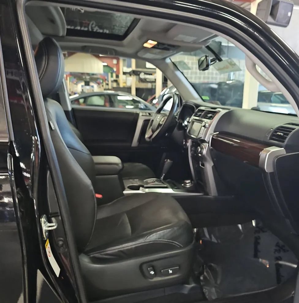 Used 2017 Toyota 4Runner Limited AWD/4WD image 14