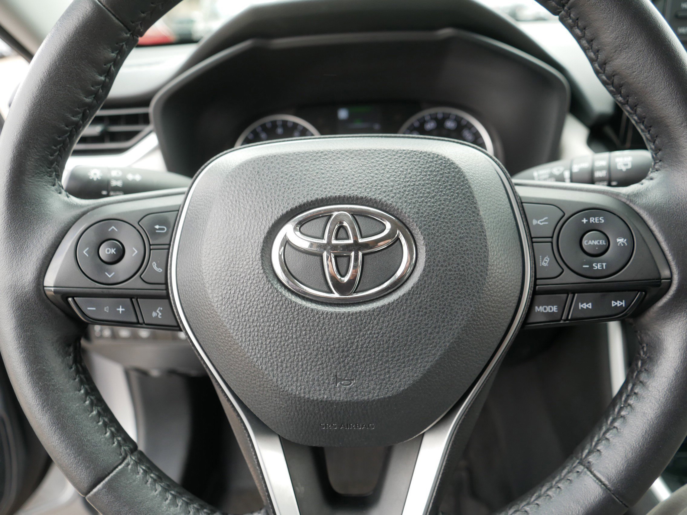 Used 2022 Toyota RAV4 XLE w/ Convenience Package AWD/4WD image 24
