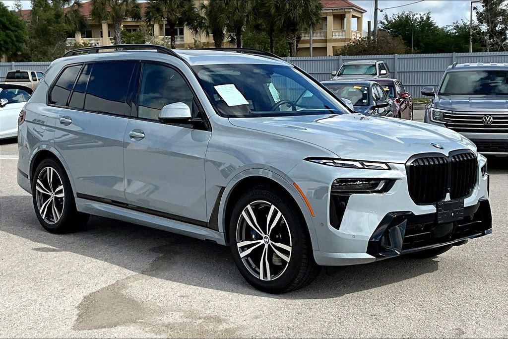 Used 2026 BMW X7 xDrive40i image 2