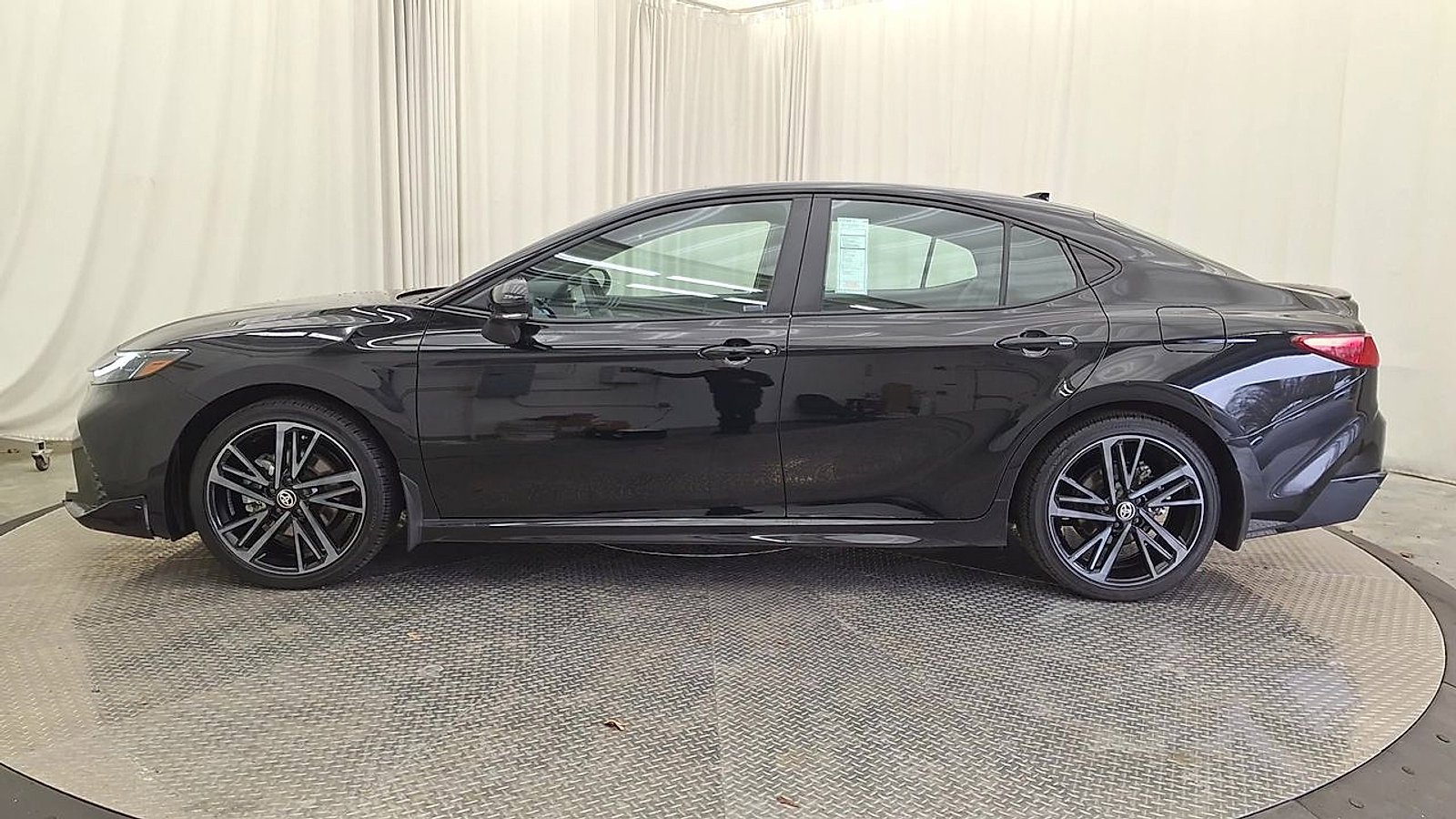 Certified 2025 Toyota Camry XSE image 8