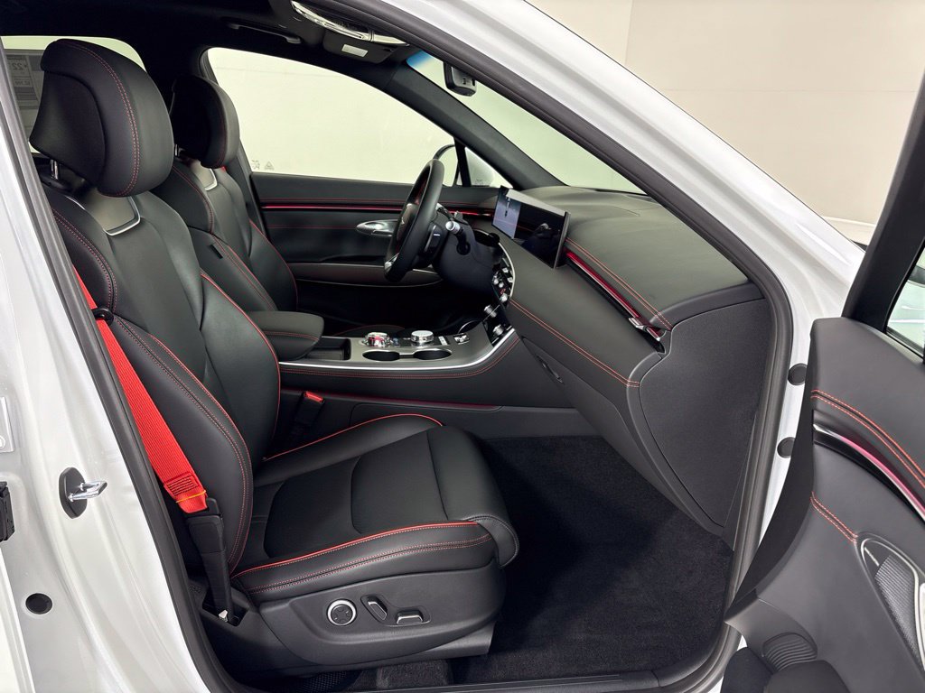 New 2027 Genesis GV70 2.5T Sport Prestige AWD/4WD image 12