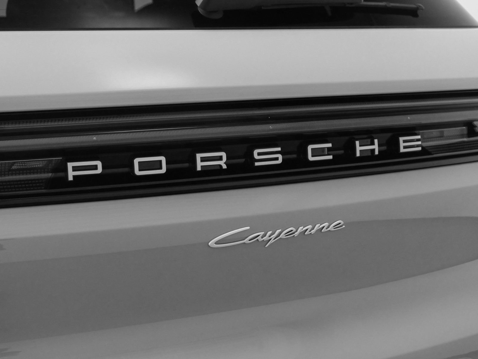Certified 2025 Porsche Cayenne image 14