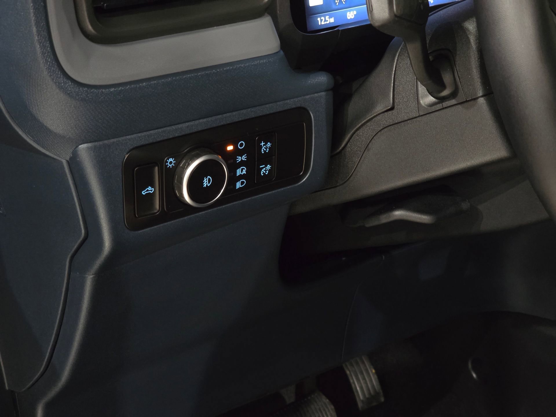New 2026 Ford Maverick Lobo AWD/4WD image 19