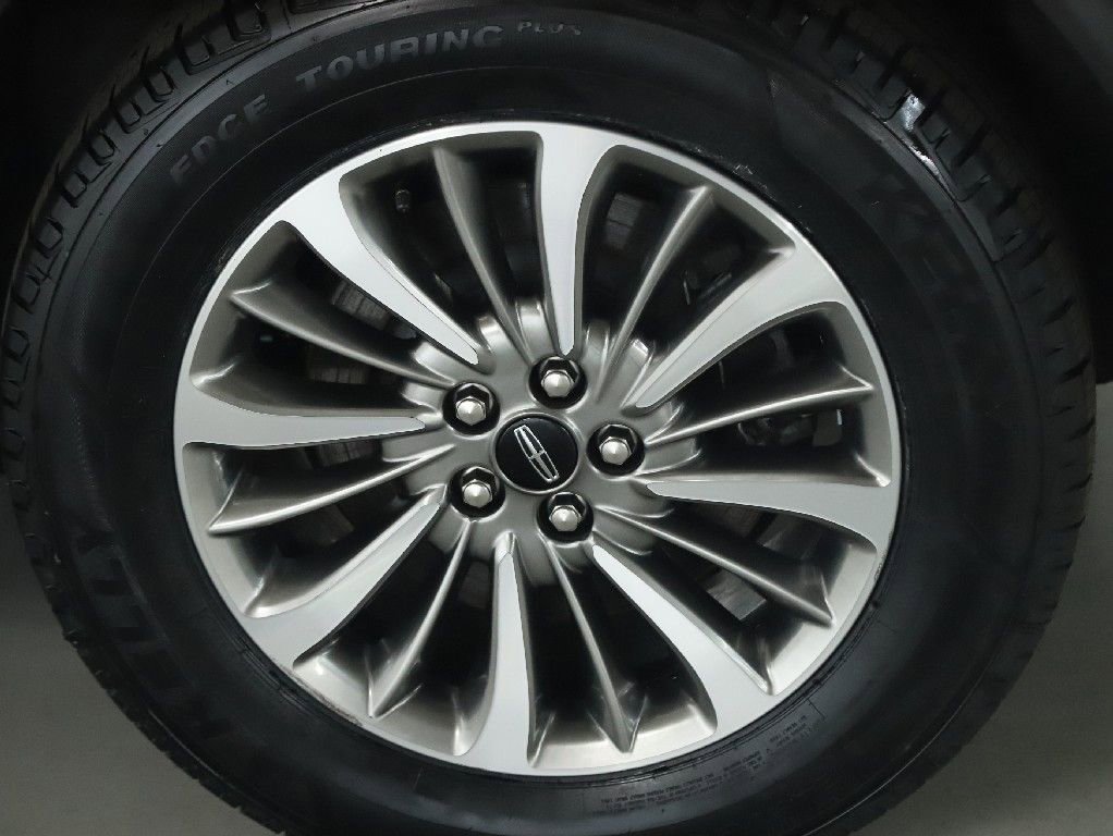 Certified 2022 Lincoln Nautilus Reserve AWD/4WD image 40
