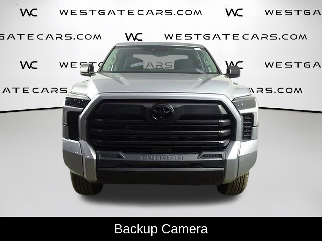 Used 2022 Toyota Tundra SR5 w/ SR5 Convenience Package AWD/4WD image 4