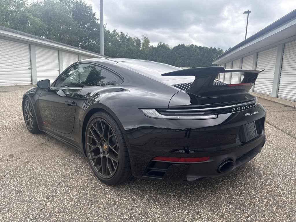 Used 2024 Porsche 911 Carrera S RWD image 3