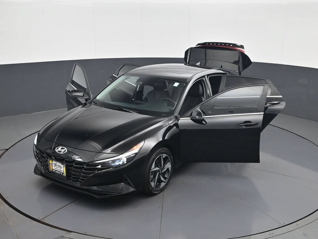 Used 2023 Hyundai Elantra Limited w/ Cargo Package FWD image 32