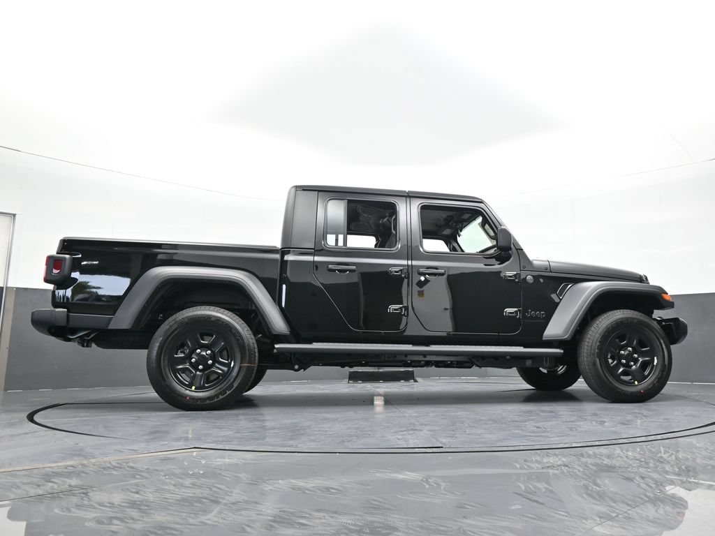 New 2026 Jeep Gladiator Sport AWD/4WD image 56