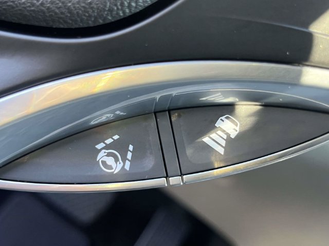 Used 2020 Acura MDX w/ Technology Package FWD image 33