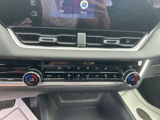 New 2026 Chevrolet Equinox LT w/ Convenience Package II image 26