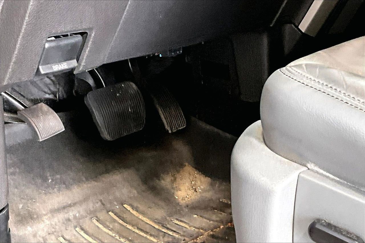 Used 2014 Ford F150 XLT w/ Equipment Group 302A Luxury image 22