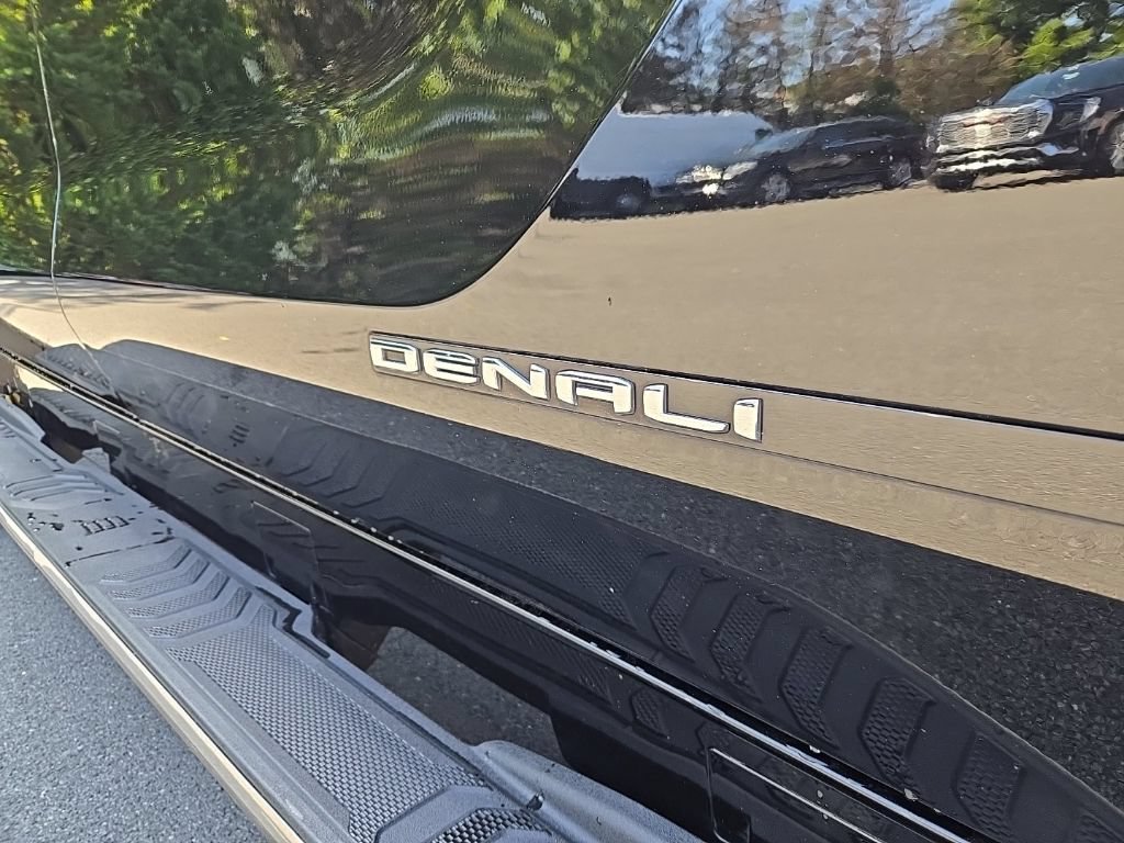 Used 2026 GMC Sierra EV Denali AWD/4WD image 10
