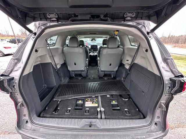 Used 2021 Toyota Sienna XLE FWD image 10