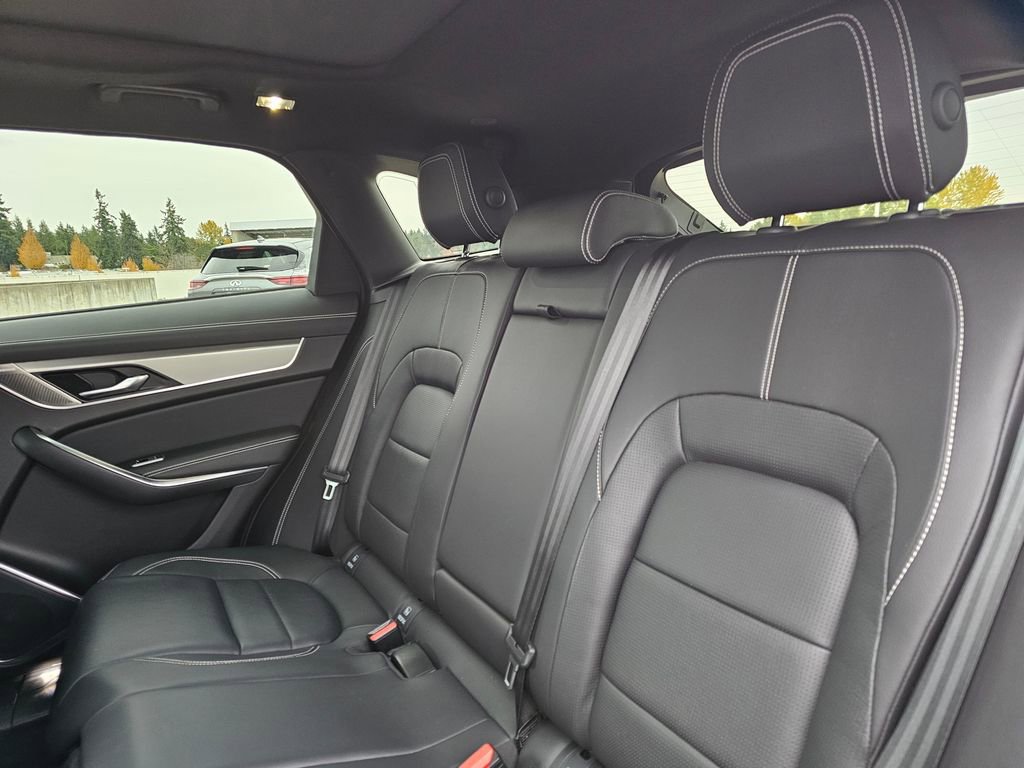 Used 2024 Jaguar F-PACE R-Dynamic S image 19