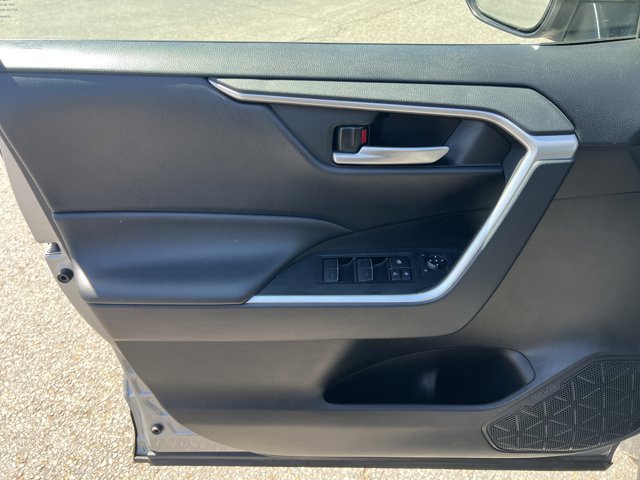 Certified 2025 Toyota RAV4 XLE image 9