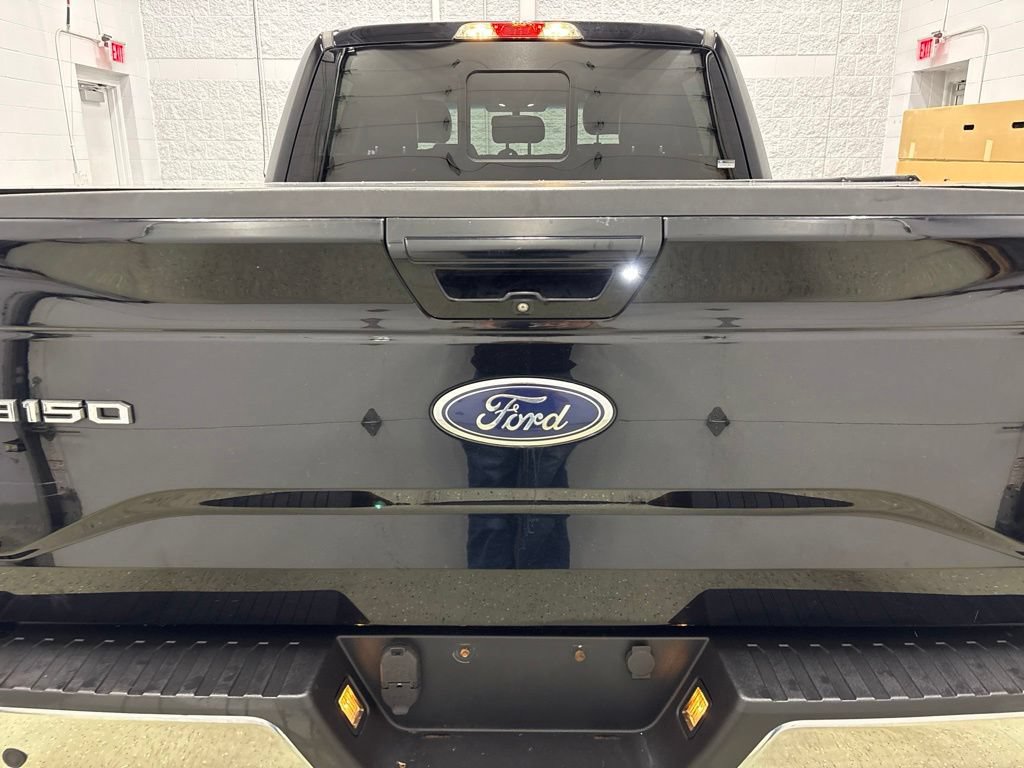 Used 2017 Ford F150 Lariat w/ Equipment Group 501A Mid AWD/4WD image 5