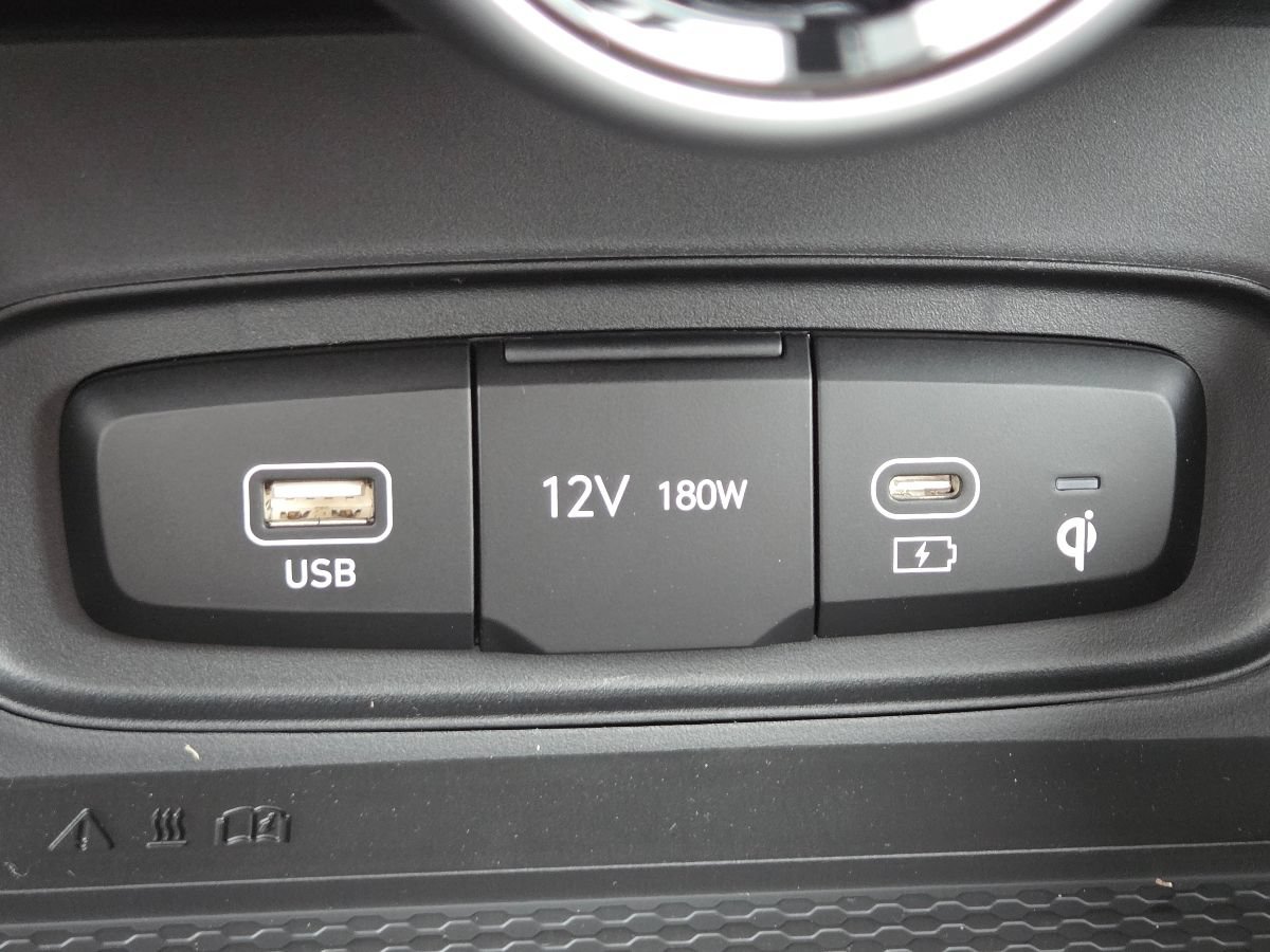 New 2026 Hyundai Venue SEL FWD image 11
