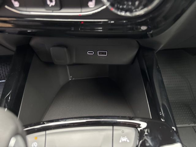 New 2026 Chevrolet Trax ACTIV w/ Driver Confidence Package image 25