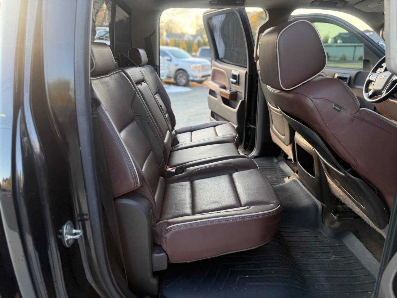 Used 2015 Chevrolet Silverado 2500 High Country image 16