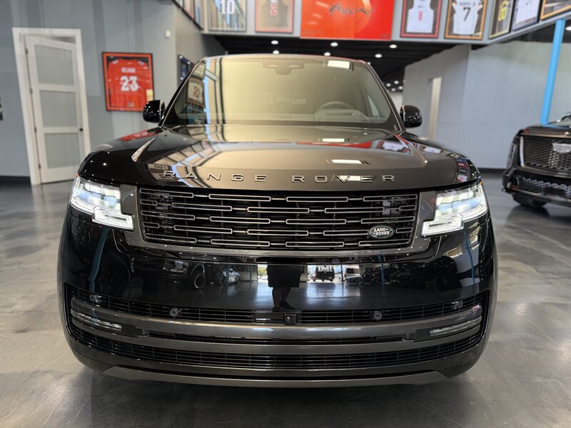 Used 2026 Land Rover Range Rover Long Wheelbase SE AWD/4WD image 2