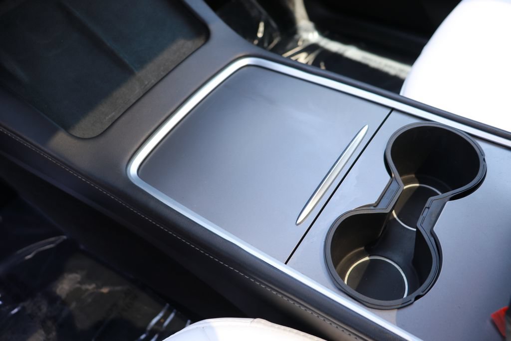 Used 2025 Tesla Model Y Long Range RWD image 20