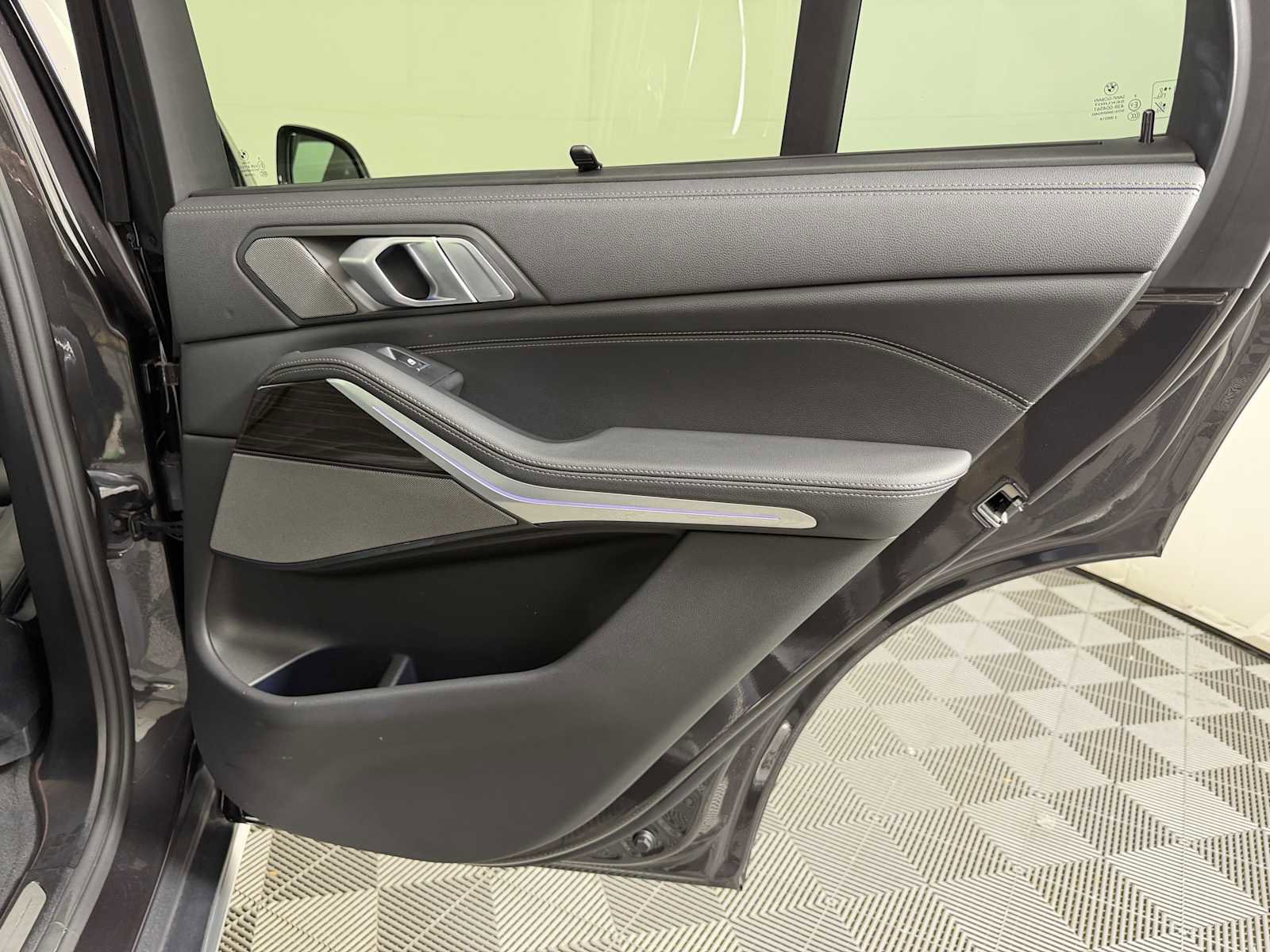 Used 2021 BMW X5 xDrive45e w/ Premium Package image 14